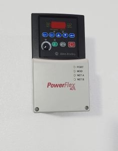 ALLEN-BRADLEY 22B-A5P0N104 Ser.a Powerflex 40 0.75KW 1HP with 22-COMM-E Tested