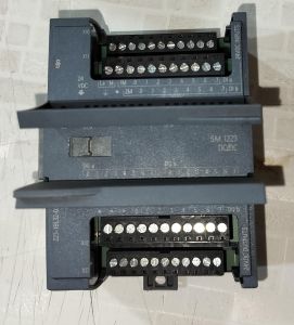 Siemens 6ES7 223-1BL32-0XB0 Programmable Controller