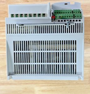 ABB VFD Variable Frequency Drive ACS355-03U-15A6-4 10 HP 480V 7.5 Kw