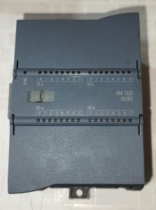 Siemens 6ES7 223-1BL32-0XB0 Programmable Controller