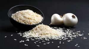 Dehydrated White Onion Flakes