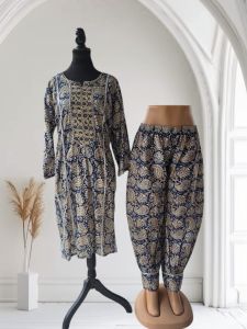 Blur Printed Cotton Kurti Pant Set