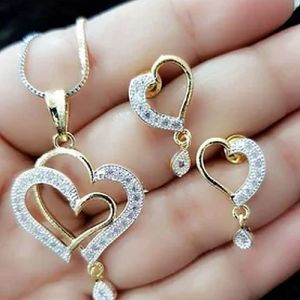 Artificial Heart Shape Pendant Set