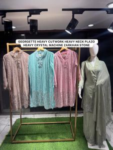 Ladies Georgette V Neck Kurti Palazzo Set