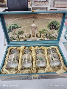 Wooden Dry Fruit Box