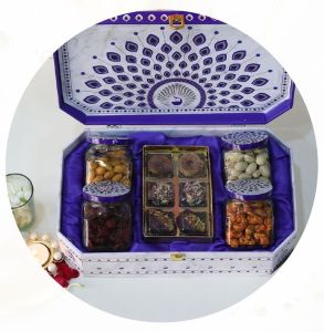 Royal Peacock Gift Box