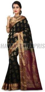 Traditional Black & Gold Kanchipuram Silk Saree with Paisley Motifs Traditional Black & Gold Kanchipuram Silk Saree with Paisley Motifs