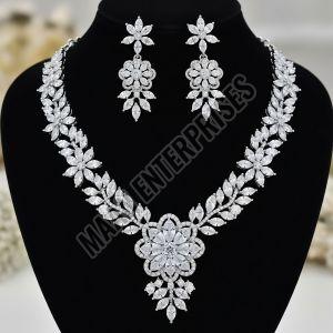 Cz Stone Floral Necklace Set