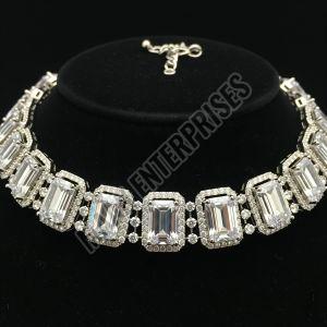 Elegant Artificial Diamond Choker