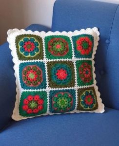 Medallion Pattern Crochet Cushion Covers