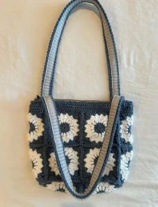 Flower Pattern Crochet Handbags