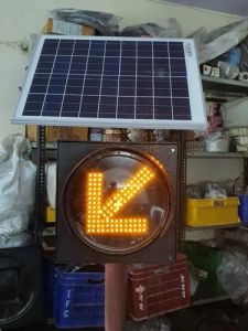 LED Solar Traffic Blinder