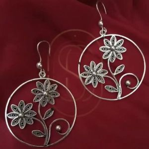 Handcrafted Silver Filigree Earring with Floral Design