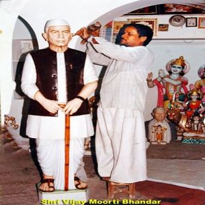 LT. Chief Minister Choudhary Charan Singh Marble Statue