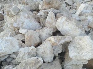 Raw Magnesite Lumps
