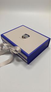 Plain Magnetic Box with Ribbon