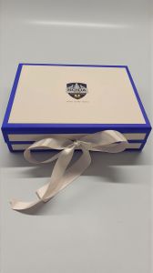 Plain Magnetic Box with Ribbon