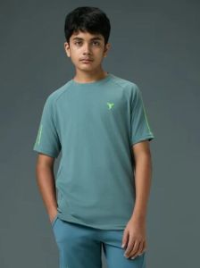 Boys Green Solid Sports T Shirt