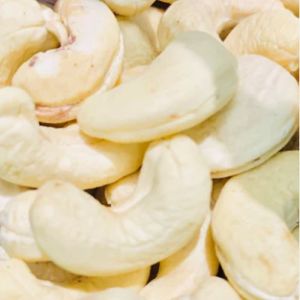 Natural Cashew Nuts