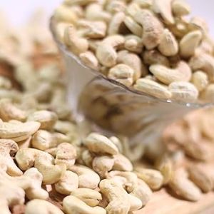 Scorched Cashew Nuts