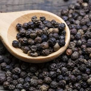 Whole Dry Black Pepper Seeds