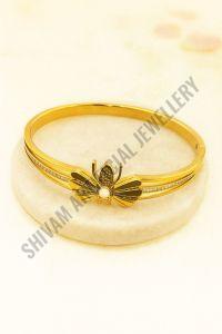 Butterfly Design Crystal Studded Bangle