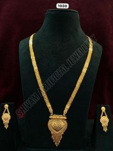 Classic Long Carved Pendant Necklace Set