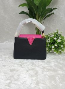 Black Ladies Handheld Bag