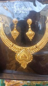 Ladies Wedding Wear Necklace Set