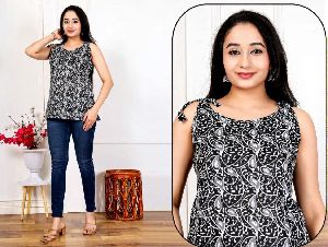 Ladies Sleeveless Cotton Short Kurti