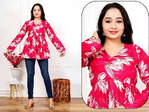 Ladies Full Sleeves Rayon Short Kurti