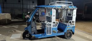 Battery Operated Electric Passenger Rickshaw