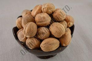Natural Whole Nutmeg