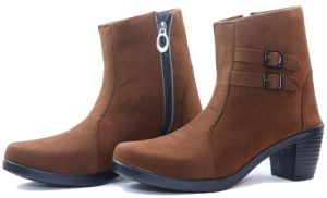 Ladies Plain Brown Heel Shoes