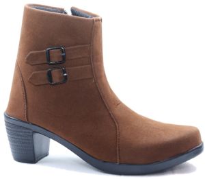 Ladies Plain Brown Heel Shoes