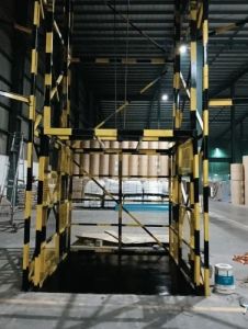Traction Goods Lift with Structure