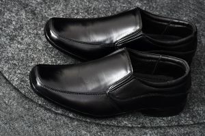 Mens Black Leather Slip On Shoe