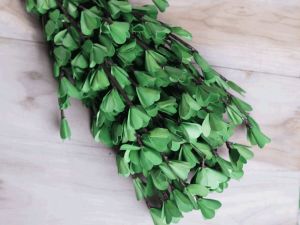 Green Lily Sola Wood Flower Stick