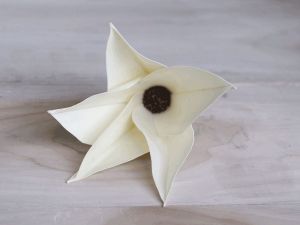 Jumbo Palm Lily Flower Stick