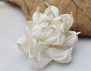 Posie Sola Wood Charming Flower