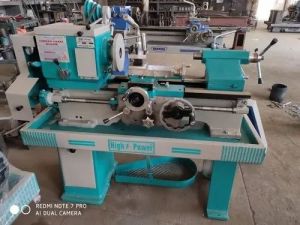 Industrial Medium Duty Lathe Machine