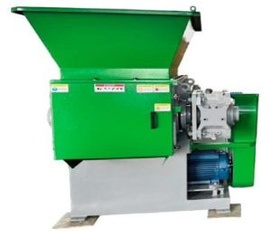 Single Shaft Shredder Machine
