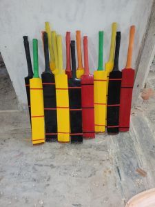 Customized Colour Kashmiri Willow Cricket Bat