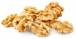 Quarters Chilean Walnut Kernel