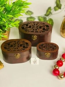 Oval Wooden Chocolate Gift Box