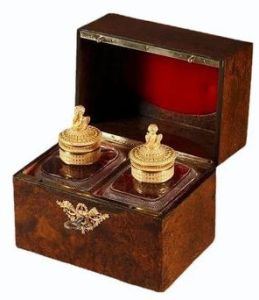 Polished Wooden Perfume Gift Storage Box