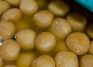White Rasgulla