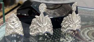 Designer Silver Mukut