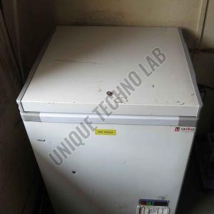 Vertical Freezer