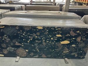 Pebble Mix Granite Stone Slab